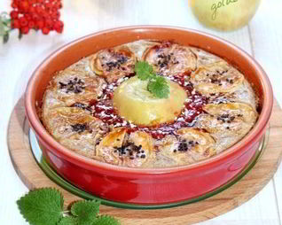 Гречневая запеканка с карамельными яблоками