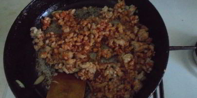 кабачковая запеканка с моцареллой и томатным кетчупом