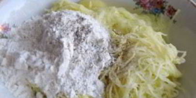 картофельная запеканка с фаршем из индейки