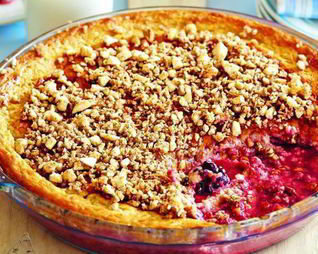 Простая запеканка с ягодами