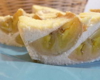 Творожная запеканка с бананами и медом