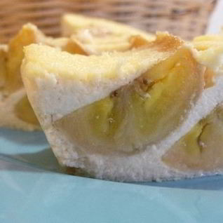 Творожная запеканка с бананами и медом