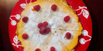 творожная запеканка с замороженными ягодами и тыквой