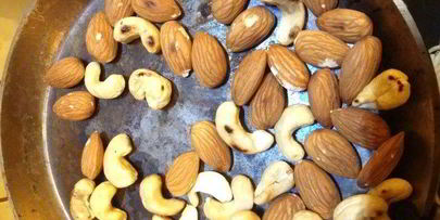 воздушная запеканка с изюмом и орешками