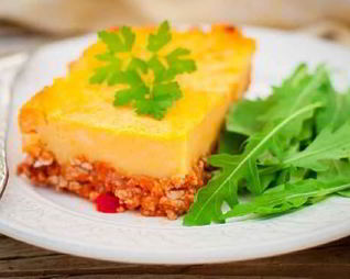 Запеканка из картофеля с соусом болоньезе