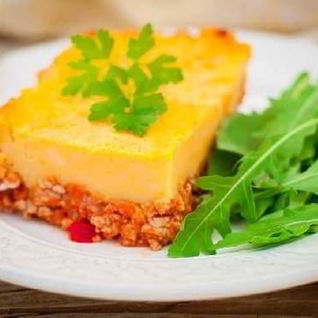 Запеканка из картофеля с соусом болоньезе