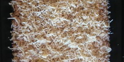 запеканка из полбы под сливками с соусом болоньезе