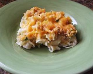 Запеканка из рыбных консервов и макарон