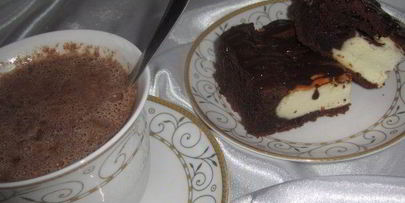 запеканка на шоколадном тесте, с горячим шоколадом