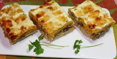 запеканка с фаршем под тыквенной шубкой