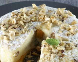 Запеканка творожная с персиками