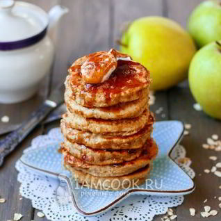 Жареные яблоки в тесте