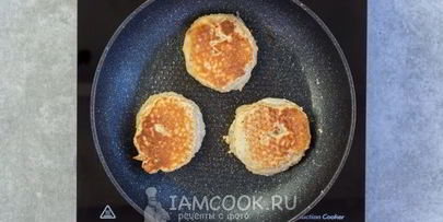 жареные яблоки в тесте