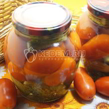 Рецепт Ассорти из огурцов и помидоров на зиму