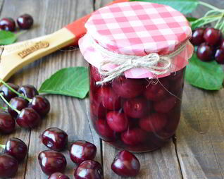 Черешня с косточкой на зиму