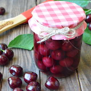 Черешня с косточкой на зиму