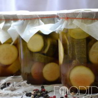 Кабачки с кетчупом Чили на зиму