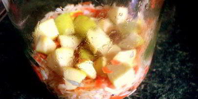 капуста квашенная с яблоками в банке