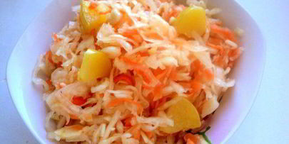 капуста квашенная с яблоками в банке