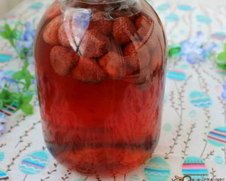 Компот из клубники на зиму