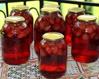 Компот из клубники