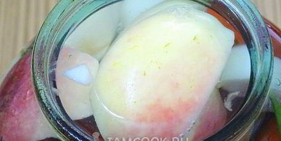 квашеные помидоры в банках