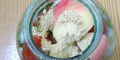 квашеные помидоры в банках