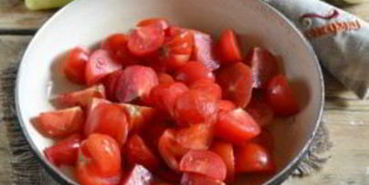 лук в томатной заливке на зиму