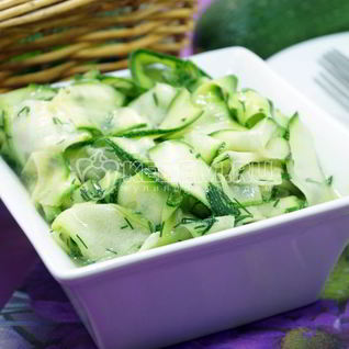 Быстрые маринованные кабачки