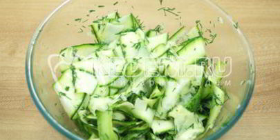 быстрые маринованные кабачки