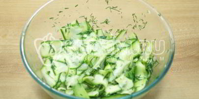 быстрые маринованные кабачки