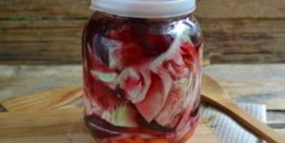 капуста, маринованная со свеклой по-грузински