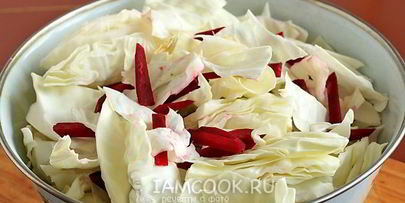 маринованная капуста со свеклой