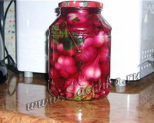 Маринованный чеснок