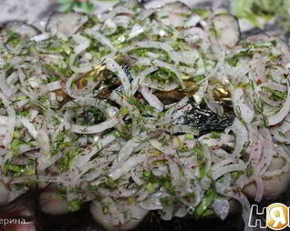 Маринованный лук к копченой рыбе