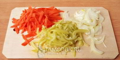 маринованный перец с морковью и луком