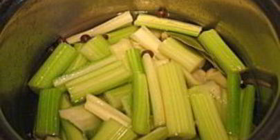 маринованный сельдерей