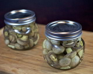 Маринованные грибы