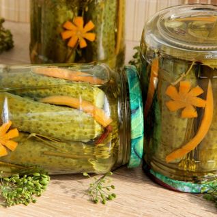 Маринованные огурцы стерилизованные