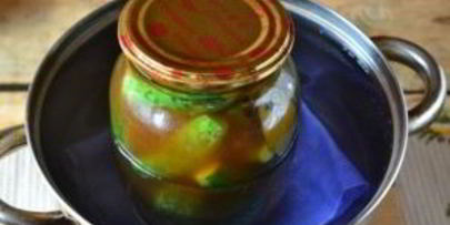 маринованные огурцы в литровых банках