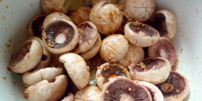 маринованные шампиньоны в соевом соусе