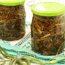 Рецепт Маринованные стрелки чеснока на зиму без стерилизации