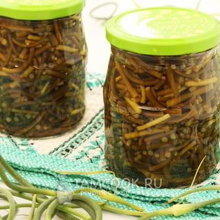 Маринованные стрелки чеснока на зиму без стерилизации
