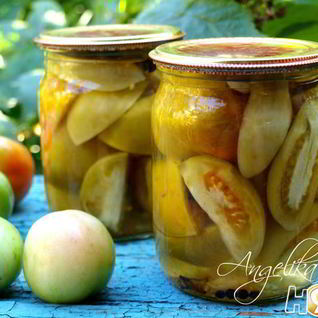 Маринованные зеленые помидоры дольками