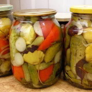 Огурцы с патиссонами маринованные