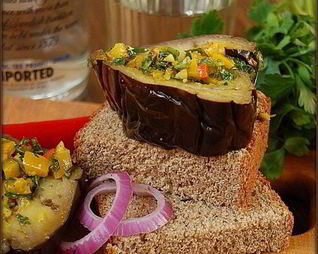 Пряные маринованные баклажаны