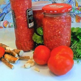 Огонек из помидор и чеснока с хреном на зиму