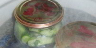 огурцы в чесночном соусе на зиму