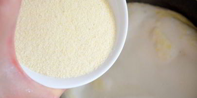 медовые оладушки с домашним сливовым вареньем