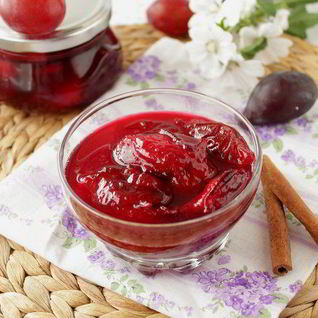 Пряное сливовое варенье